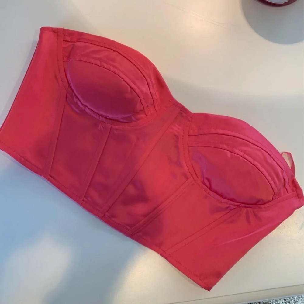 pink bustier top